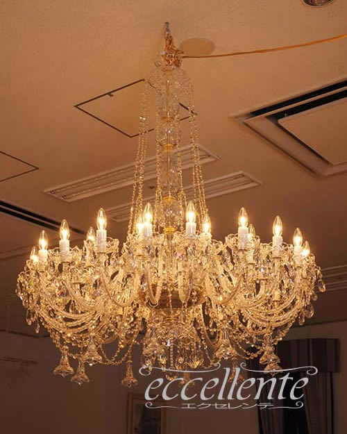 チェコ製ボヘミアクリスタルシャンデリア18灯 Amber | イタリア家具、ヨーロッパ輸入家具、エクセレンテ